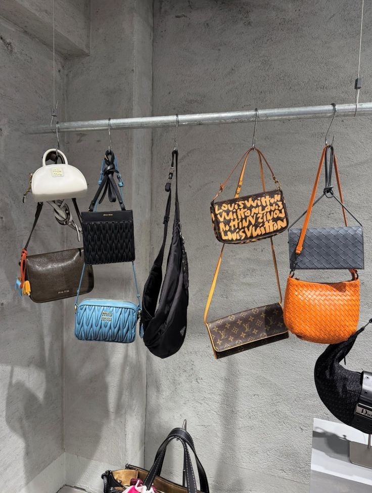 Purse / Designer Bag Vendor